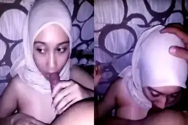 Bokep Indo Wawa Jilbab Deepthroat Kamar poster